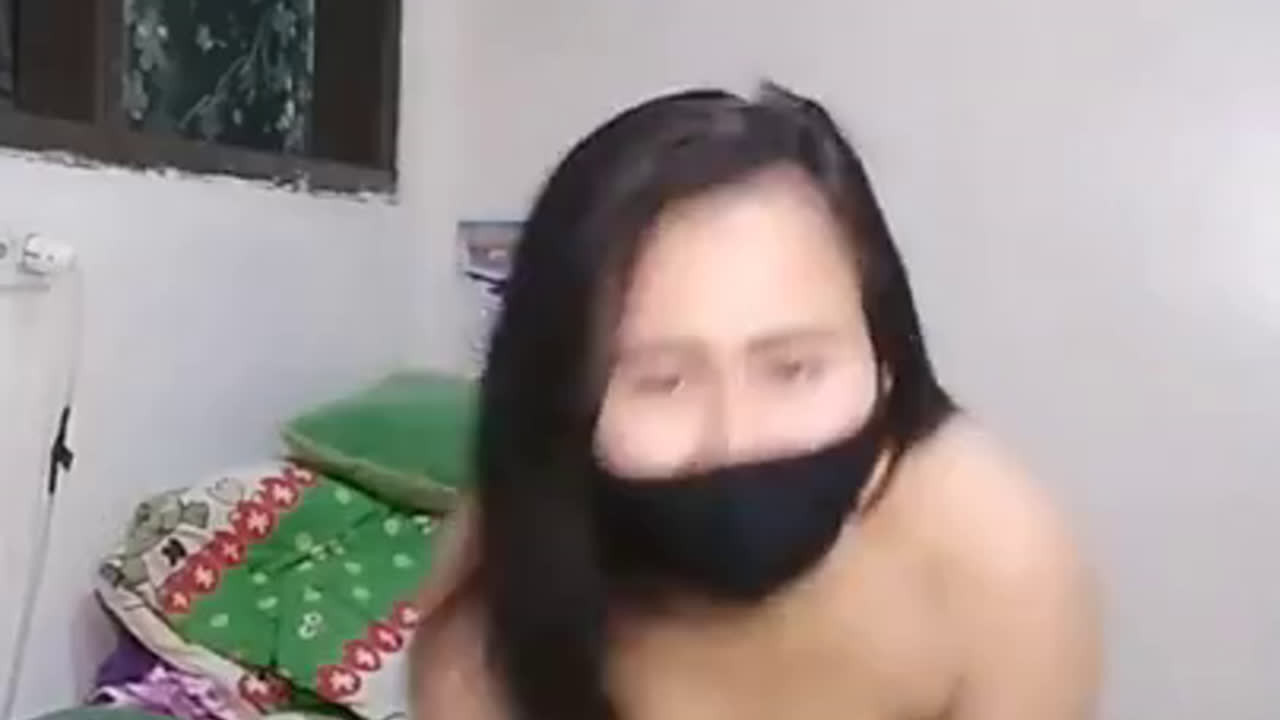 Tante Toket Brutal Live Bugil