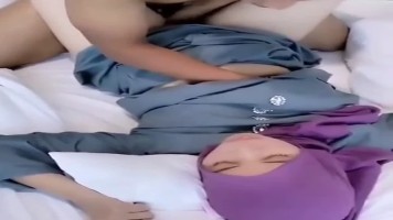 Bokep Jilbab Tante Hijab Selingkuh Di Hotel